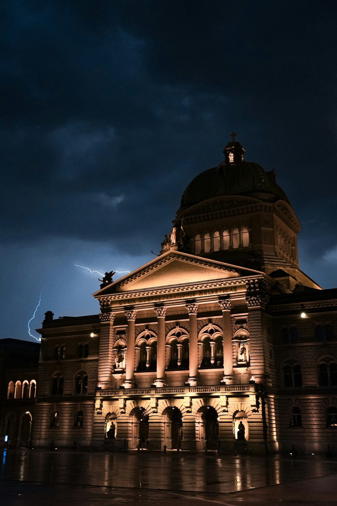 swiss federal palace